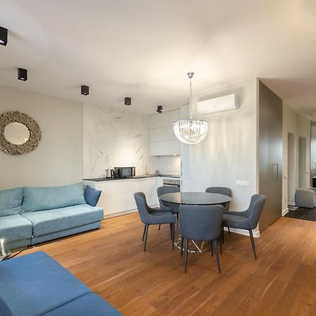 Petrovdom 9-102 In Best Apartment In Rc New York Concept House Kiev Exteriör bild