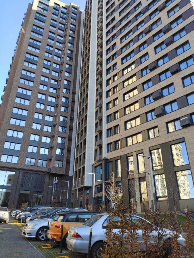 Petrovdom 9-102 In Best Apartment In Rc New York Concept House Kiev Exteriör bild